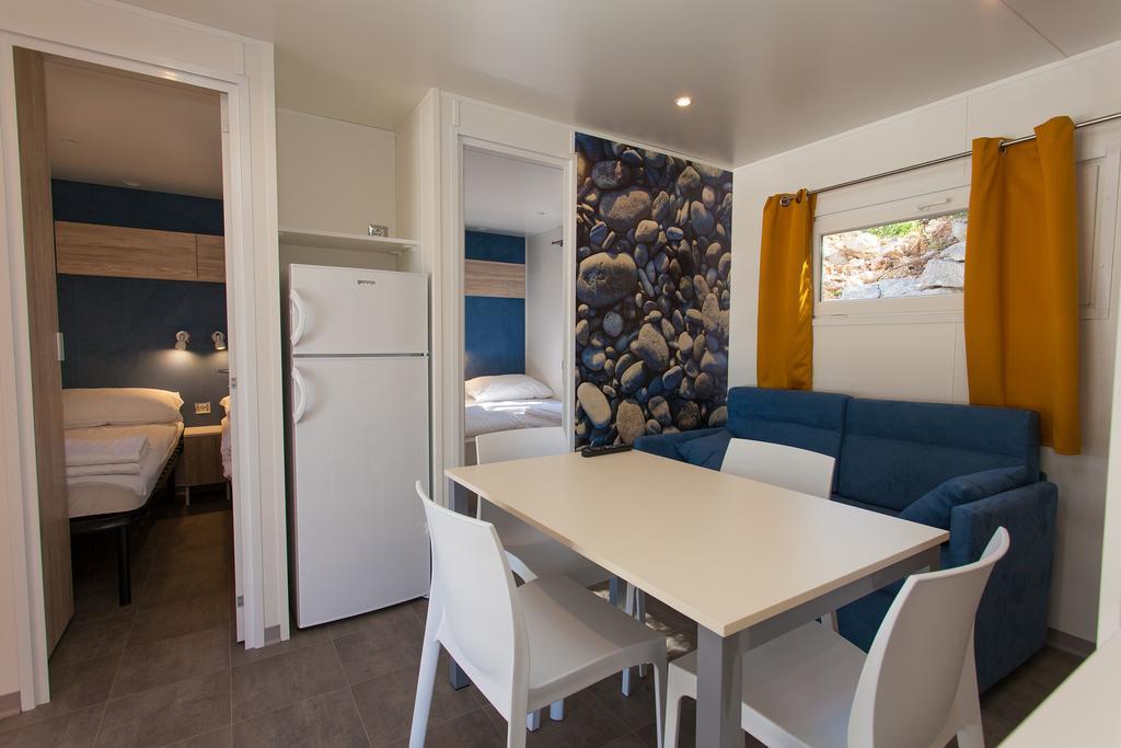 Mobile Homes And Apartments St,Denis Punat Exterior photo